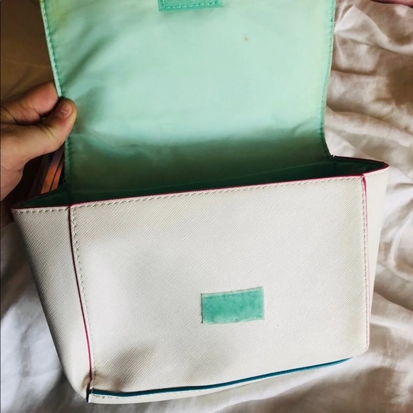 C Purse Justice - Picture 5 of 5